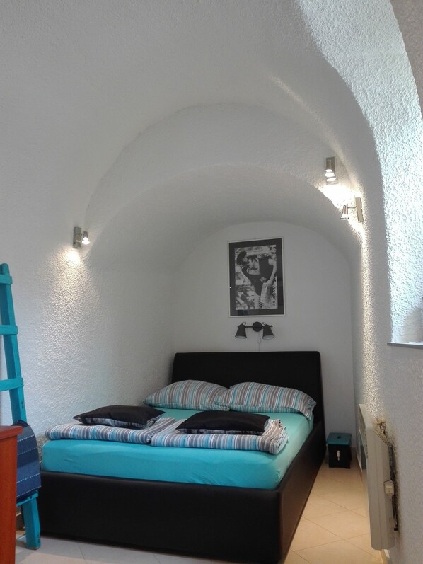 City Studio | Individually decorated, individually furnished, iron/ironing board - Apartment Toma (Sibenik)