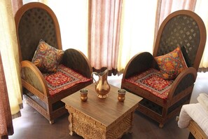 In-room safe, soundproofing, cots/infant beds, rollaway beds - The Grand Chubi Hotel (Leh)