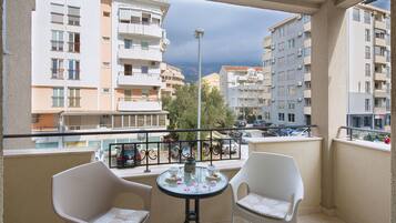 Kamar Twin Klasik | Balkon