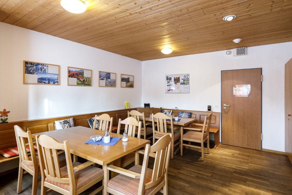 DJH Jugendherberge Oberstdorf-Kornau by null