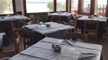 Free daily local cuisine breakfast