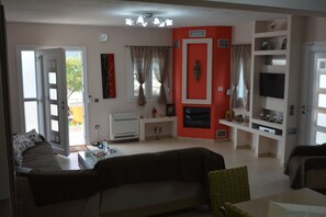 Interior detail - Palaiologou Panorama Apartments (Lesvos)