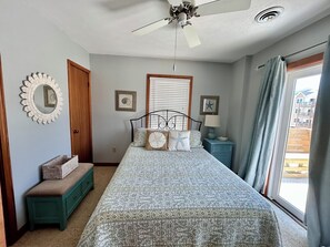 3 bedrooms, travel crib, WiFi