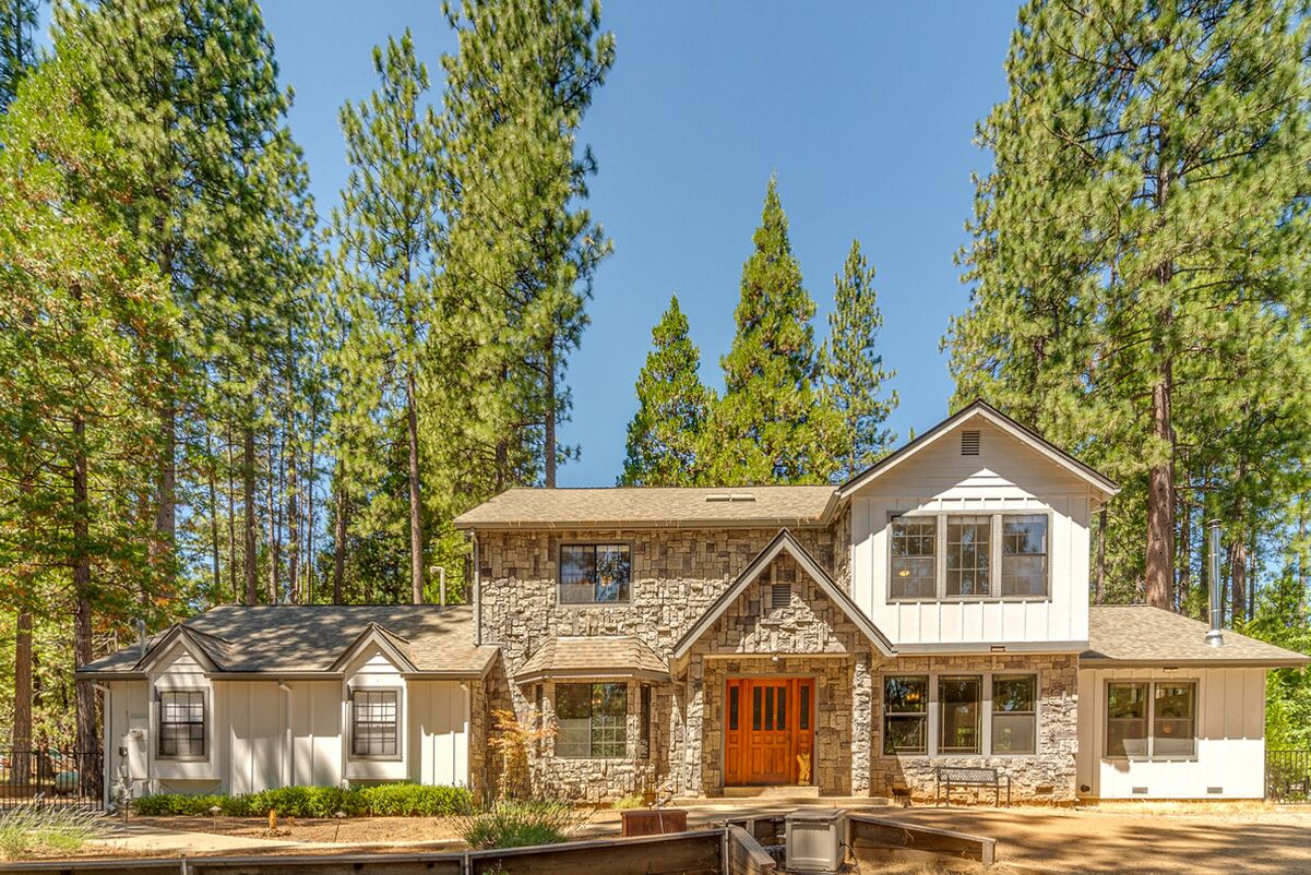 Pet Friendly Cabin in Arnold w/Rec Room, Fenced Yard, Private Hot Tub!