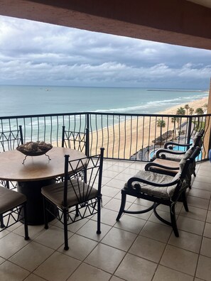 Outdoor dining - TRUE BEACH FRONT PARADISE, FREE SUNSETS!, YOU'LL LOVE IT FOREVER... (Puerto Peñasco)