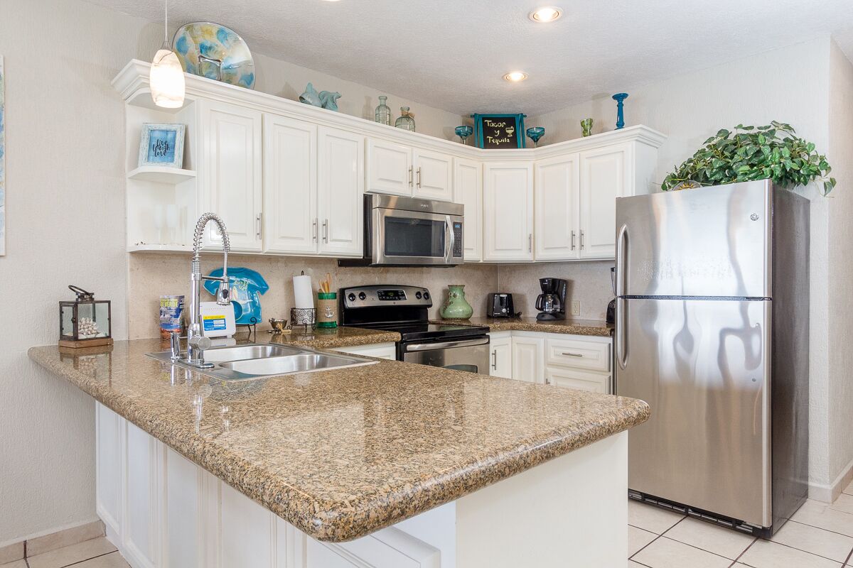 冰箱、微波炉、烤箱、炉灶