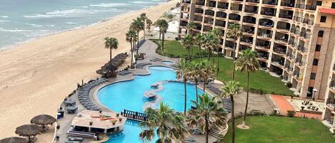 Piscina externa, piscina aquecida