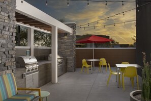 Terrace/patio - Home2 Suites by Hilton Phoenix Airport South (Phoenix)