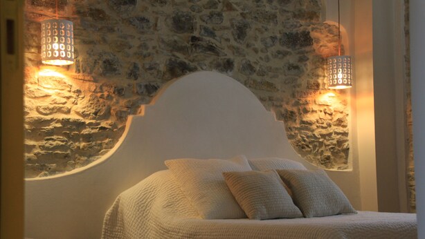 Apartment, Multiple Beds, Non Smoking | Iron/ironing board, cribs (free), WiFi (free), individually decorated - Le Logis Gout (Carcassonne)