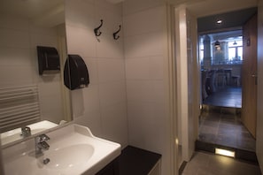 Shower, free toiletries, hair dryer, bathrobes