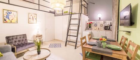 Gallery Apartment, 1 Bedroom | Private kitchenette | Fridge, microwave, stovetop, electric kettle