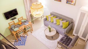 Căn hộ Gallery, 1 phòng ngủ | Khu phòng khách | TV plasma 