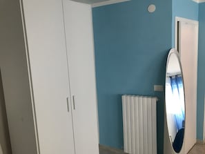 Double Room (External Private Bathroom) | Room amenity - Pienosole B&B (Francavilla al Mare)