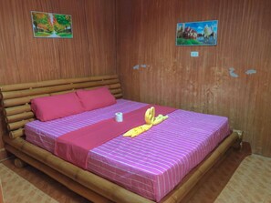 Soundproofing, free WiFi, bed sheets - Ging Ging Homes (Panglao)