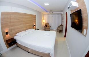 Luxury Apartment, 1 King Bed | Minibar, blackout drapes, iron/ironing board, free WiFi