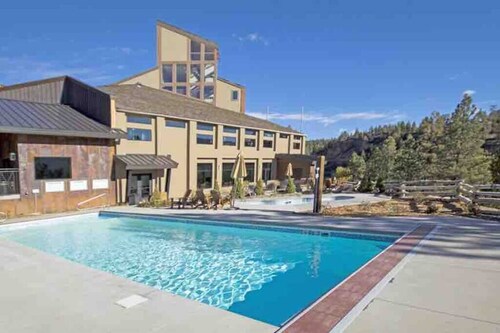 Tamarron 239 at Glacier Club-Beautiful View & Pool/HotTub/Fitness Center