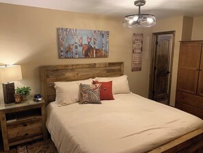 2 bedrooms, iron/ironing board, WiFi