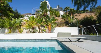 Malibu Modern Pool House