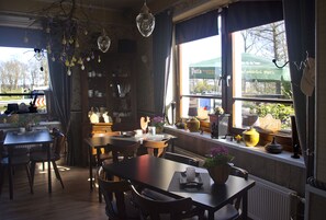 Lobby sitting area - Gasthaus Düther Schleuse (Fresenburg)