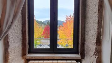 20 chambres, rideaux occultants, Wi-Fi gratuit, draps fournis