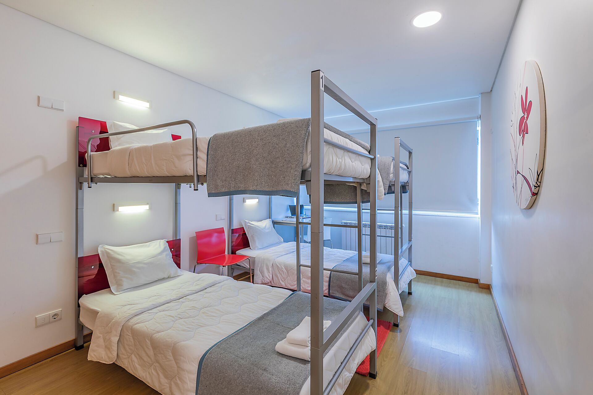 20 bedrooms, blackout curtains, free WiFi, bed sheets