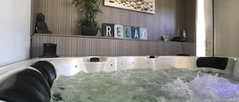 Jet tub