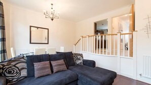 Apartment | Living area - Mary Price Close (Oxford)