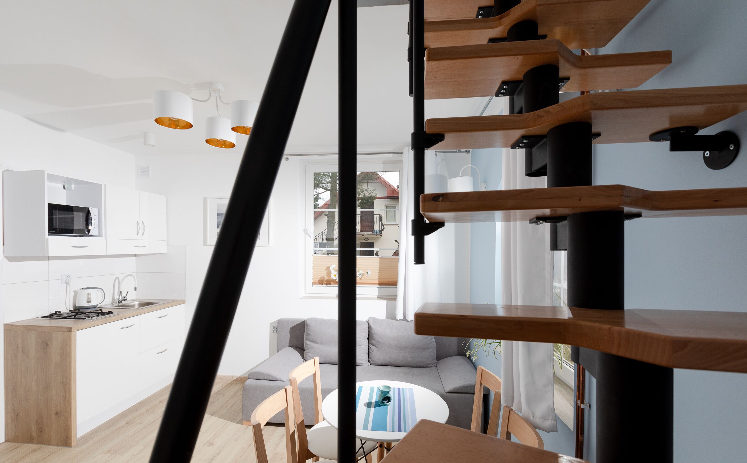 Superior-Apartment, Kochnische, Annex (Dwupoziomowy Trzyosobowy) | Allergikerbettwaren, Verdunkelungsvorhänge, Bügeleisen/Bügelbrett