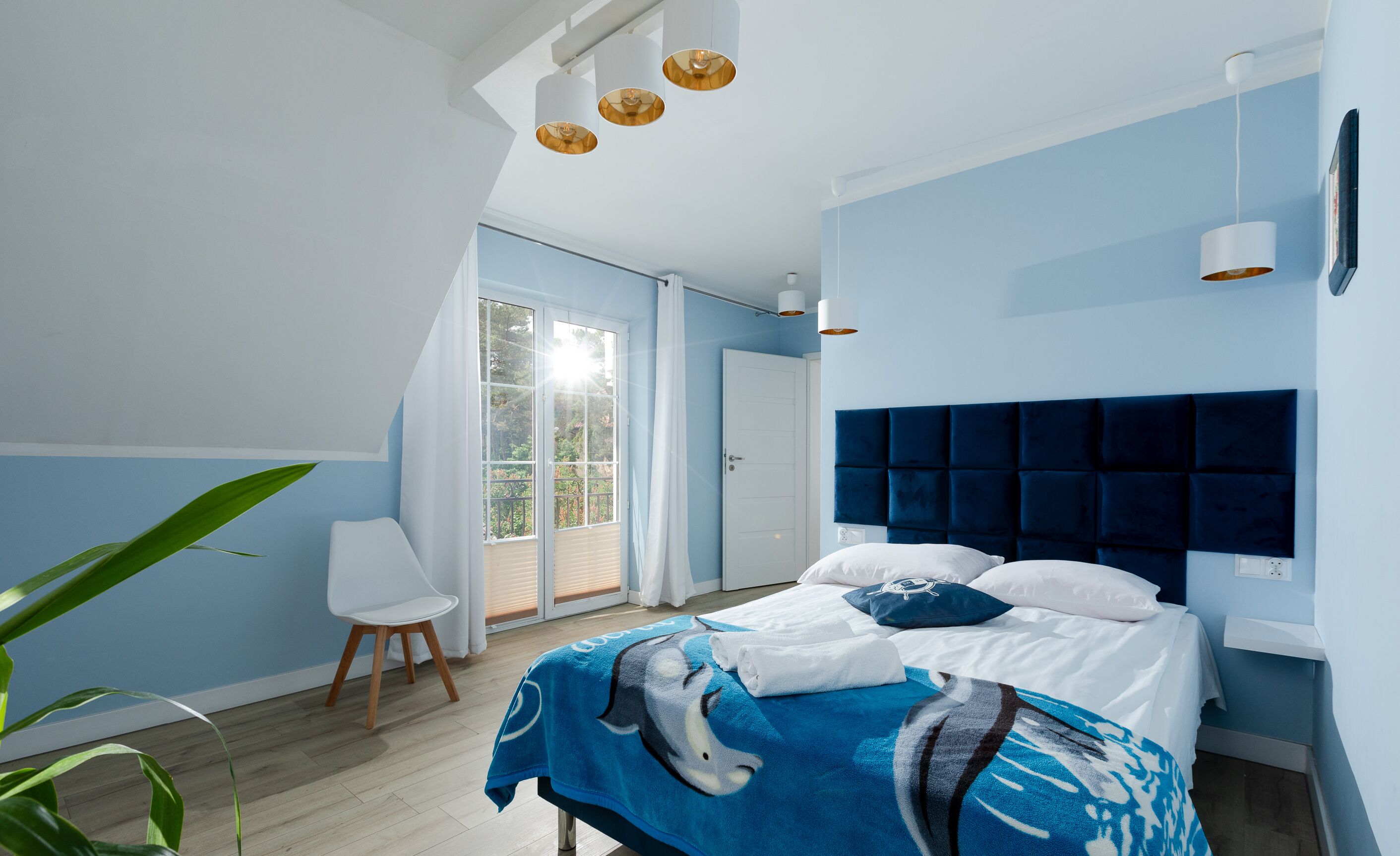 Appartement Deluxe (Czteroosobowy z Balkonem Francuskim) | Literie hypoallergénique, rideaux occultants, fer et planche à repasser