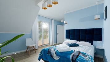 Appartement Deluxe (Czteroosobowy z Balkonem Francuskim) | Literie hypoallergénique, rideaux occultants, fer et planche à repasser