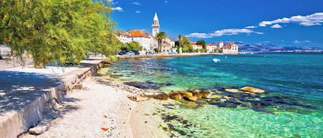 Playa en los alrededores