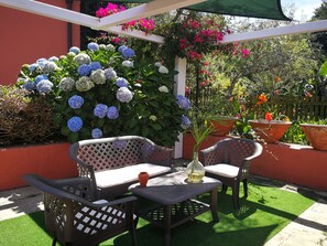 Terrace/patio - Gardens of Hortensia-Vacation Home Tenerife (La Laguna-Guamasa)