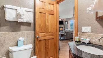 Condo, 2 Bedrooms | Bathroom
