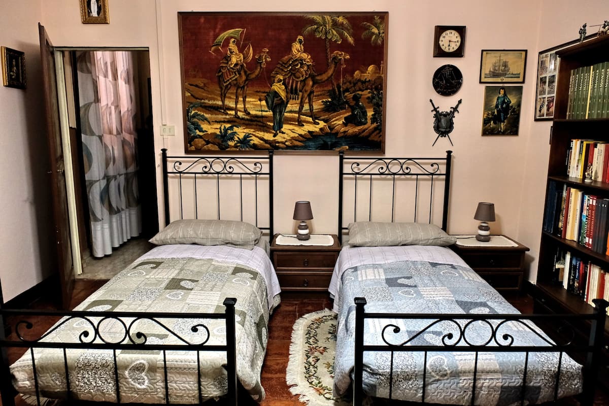 Twin Room | Minibar, free WiFi, bed sheets