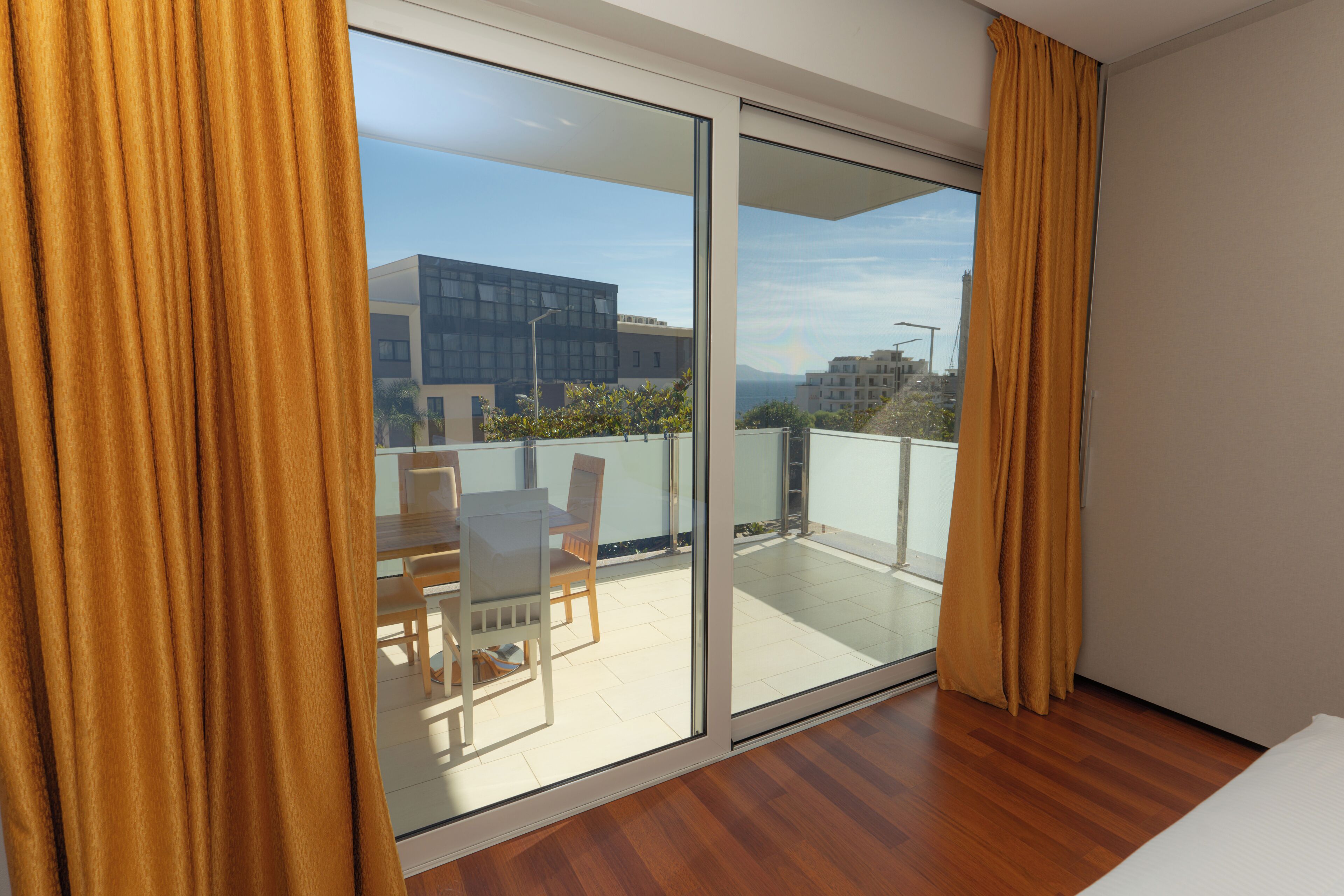 Foto - Nemesis Hotel