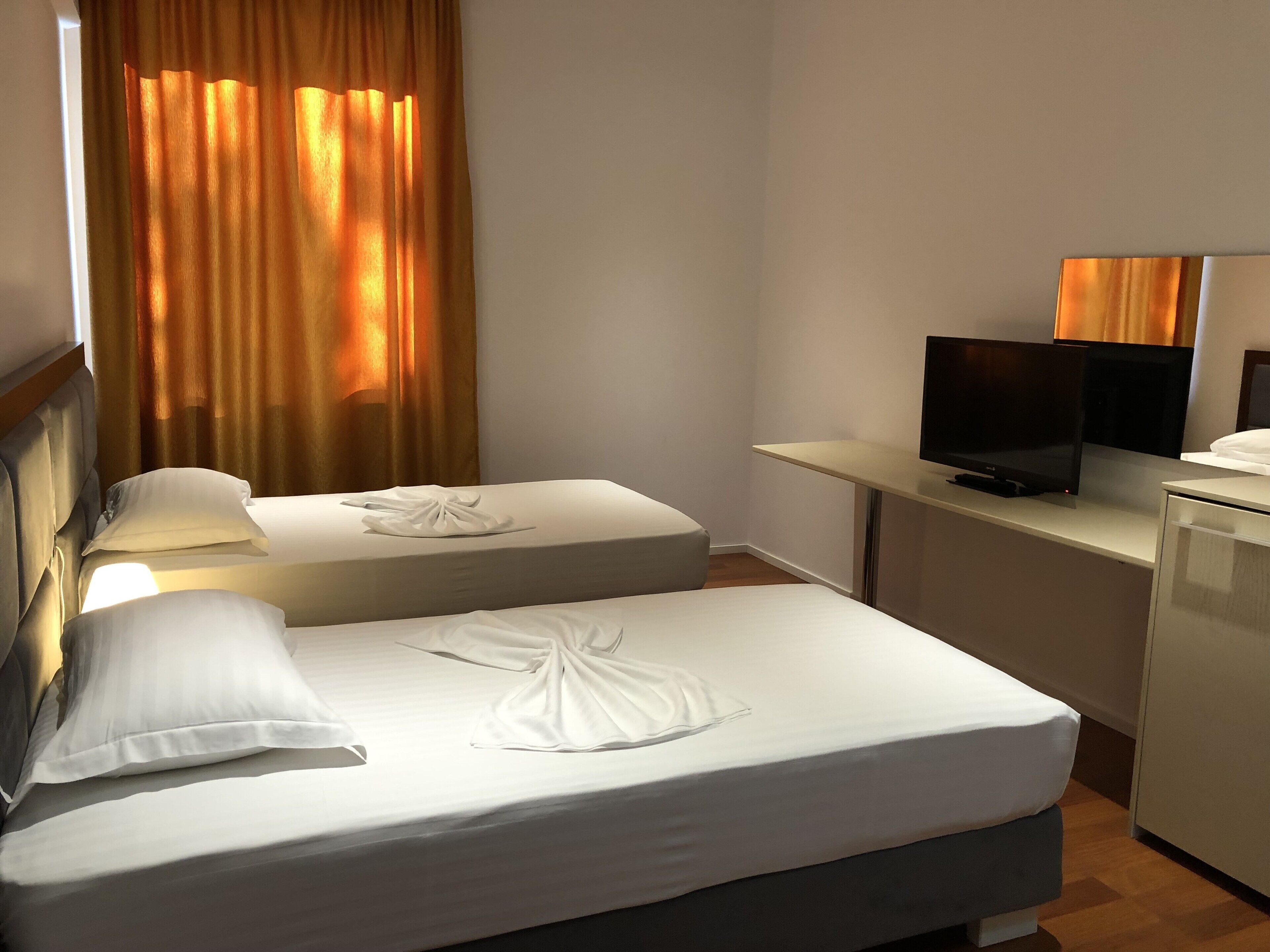 Foto - Nemesis Hotel