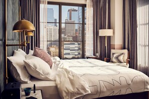 Cosy Up | 1 bedroom, Egyptian cotton sheets, premium bedding, down comforters - The Hoxton Chicago (Chicago)