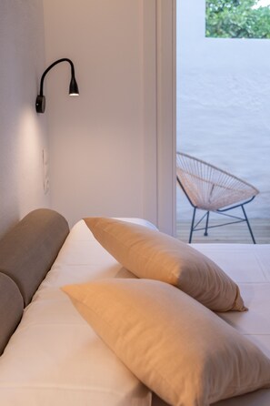Double Room, Terrace | Egyptian cotton sheets, premium bedding, memory foam beds, minibar - Hotel m - 27 (Mercadal)