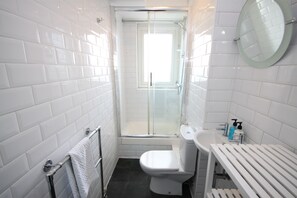 City Apartment, 1 Bedroom, Non Smoking, Kitchen | Bathroom