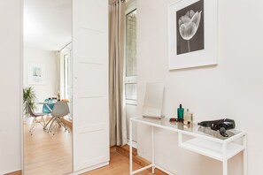 Basic Apartment, Multiple Beds | Individually decorated, individually furnished, iron/ironing board - Regents Park & Euston 1 Bedroom Apartment (London)