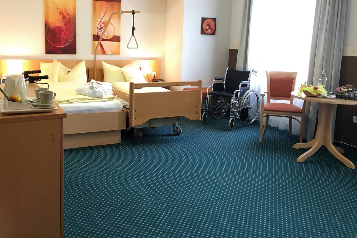 Double Room | 1 bedroom, desk, free WiFi, bed sheets