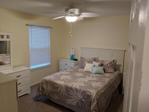 3 bedrooms, iron/ironing board, free WiFi