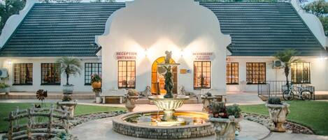 Fachada de la propiedad