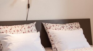 Superior Studio | Iron/ironing board, free WiFi, bed sheets - Mezzanine Apartments (Zagreb)