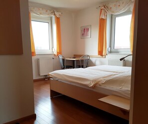 Double or Twin Room | Desk, blackout drapes, free WiFi, bed sheets - Hotelino (Roehrmoos)