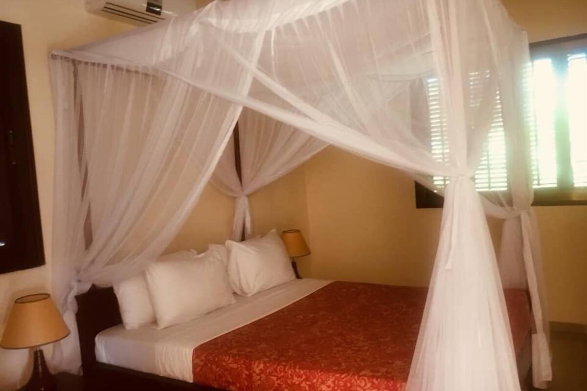Deluxe Double Room, Shared Bathroom, Partial Sea View (Room 1)