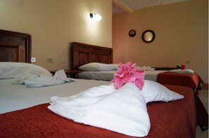 Quadruple Room, 2 Double Beds, Non Smoking | In-room safe, free WiFi, bed sheets, wheelchair access - Finca Playa Venecia (Altagracia)
