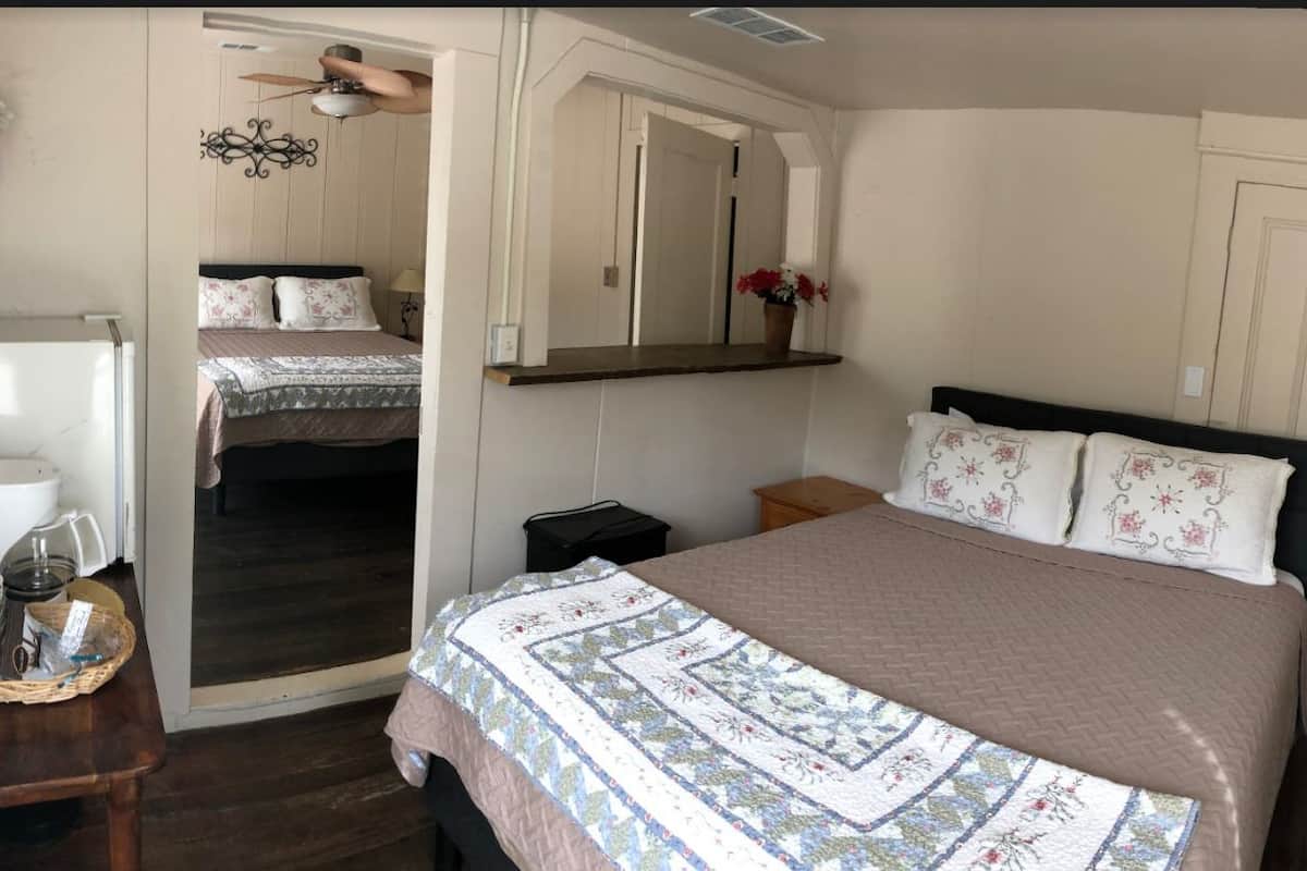 Deluxe Room, Multiple Beds, Non Smoking, Mountain View | Cots/infant beds, rollaway beds, free WiFi