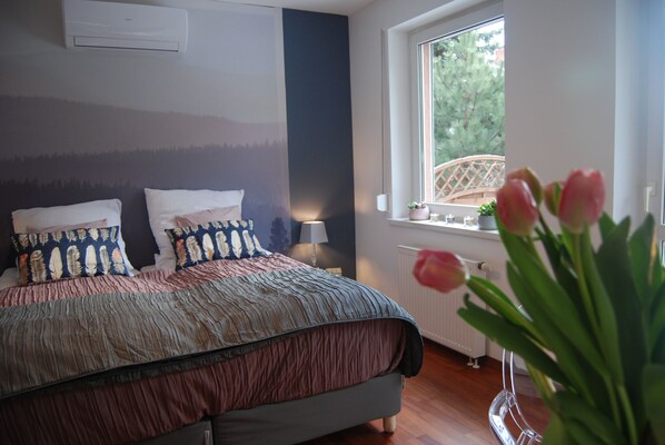 1 bedroom, iron/ironing board, internet