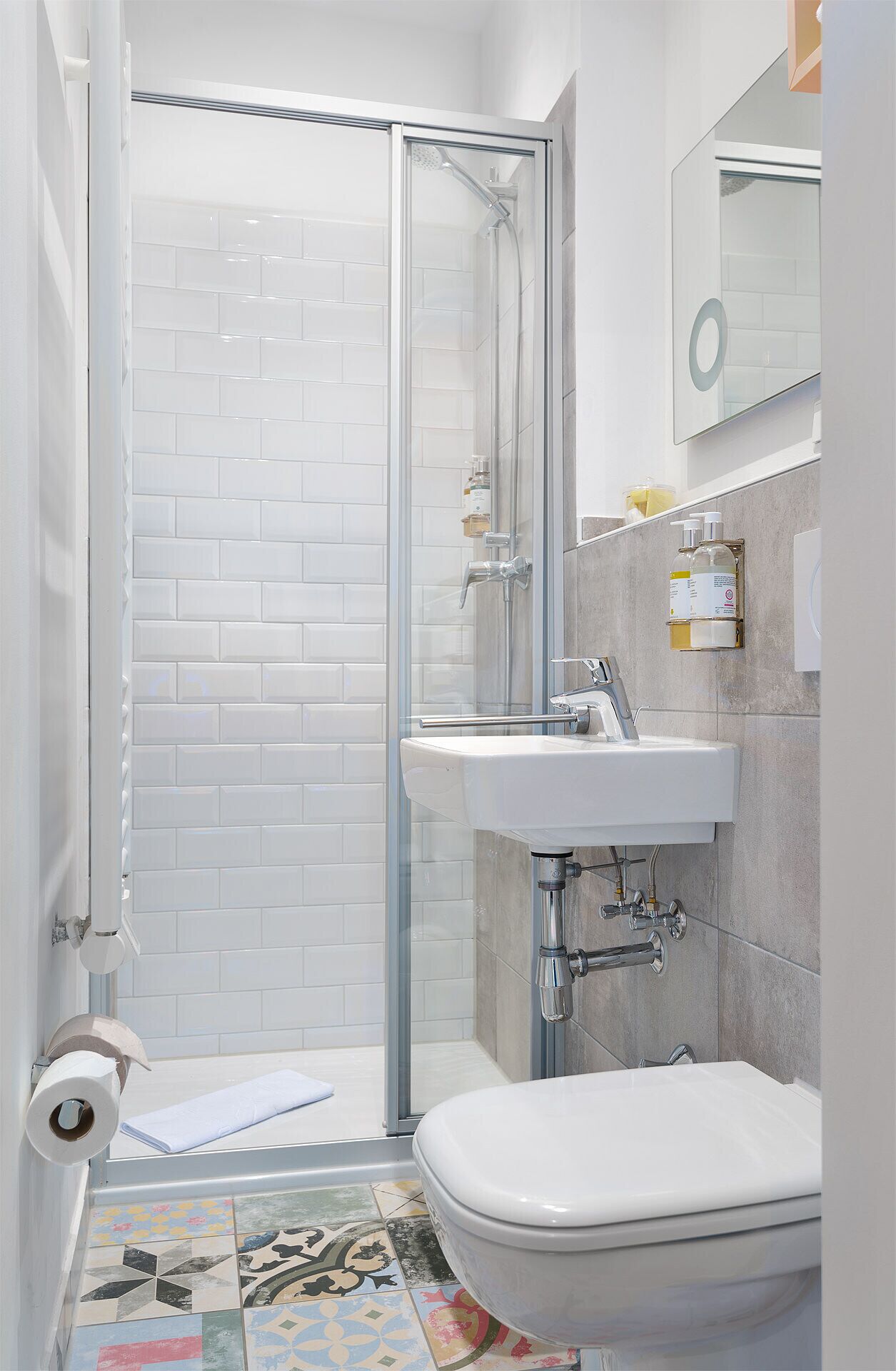 comfort single room | bathroom | shower, free toiletries, hair dryer, dressing gowns